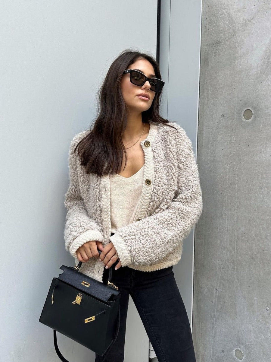 VIRONA | Cardigan Court en Maille Tricotée - Élégance et Confort