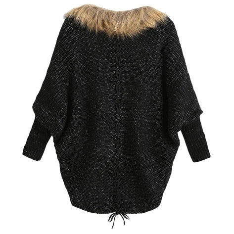 Le pull cardigan à col avec manches chauve-souris.