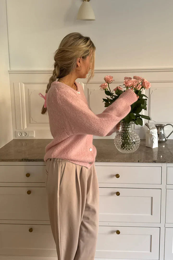 Cardigan Doux et Élégant en Maille