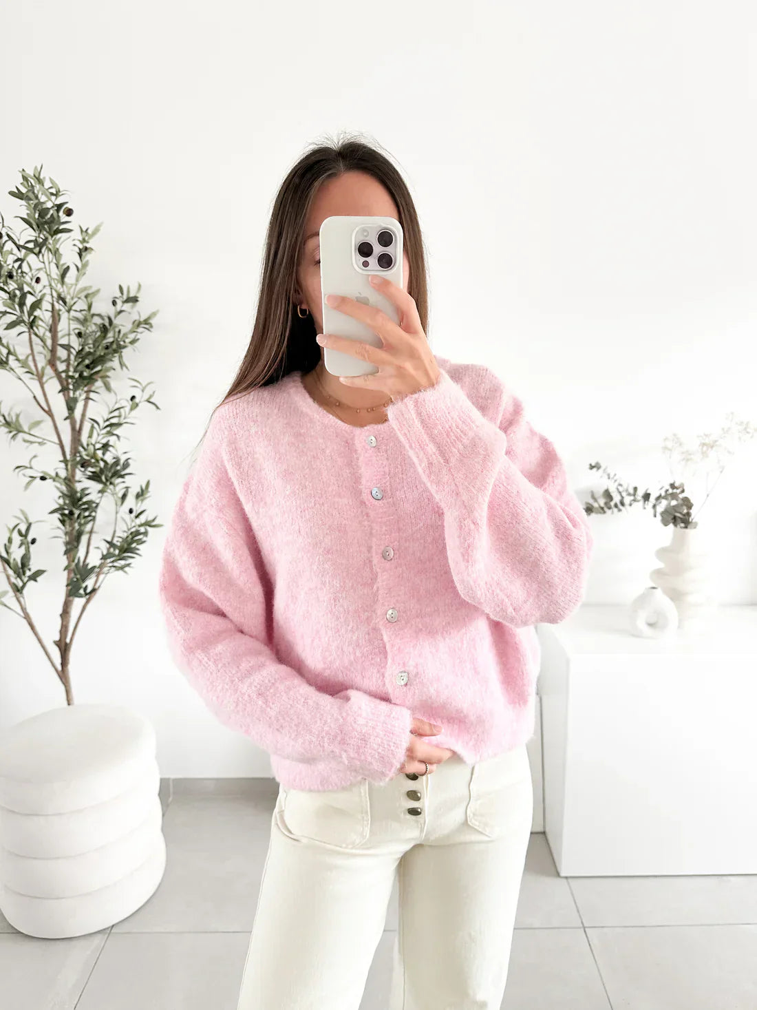 Cardigan Doux et Élégant en Maille